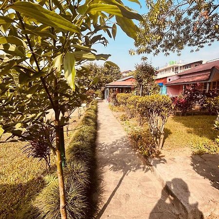 Paradise Mount Resort Pokhara Buitenkant foto