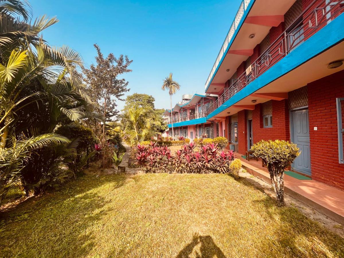 Paradise Mount Resort Pokhara Buitenkant foto