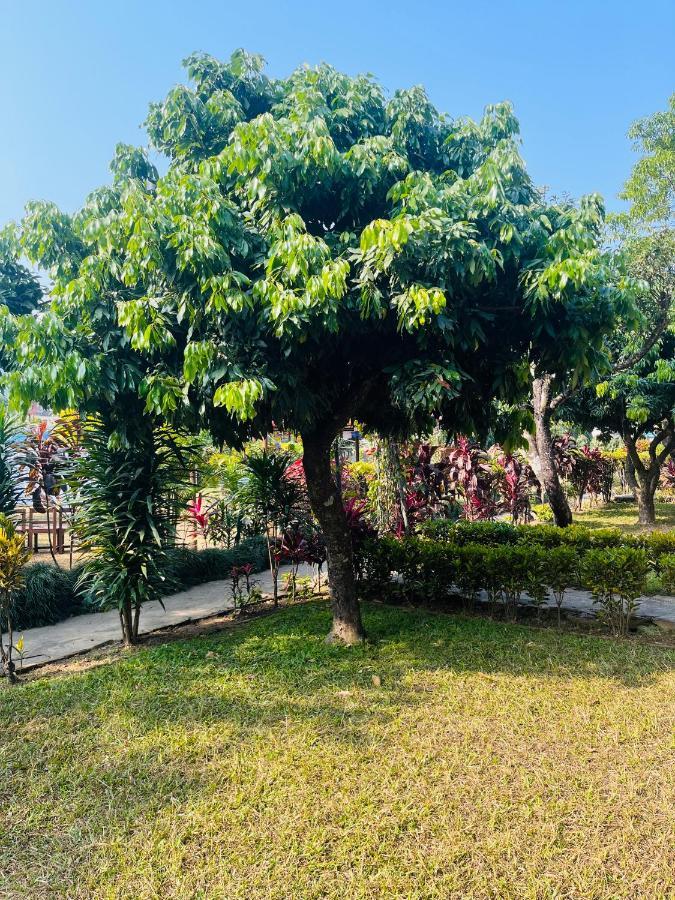 Paradise Mount Resort Pokhara Buitenkant foto