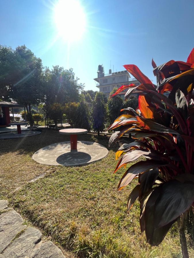 Paradise Mount Resort Pokhara Buitenkant foto
