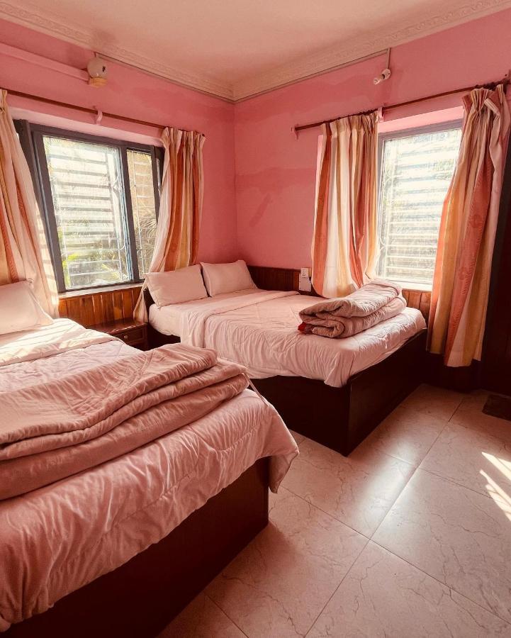 Paradise Mount Resort Pokhara Buitenkant foto
